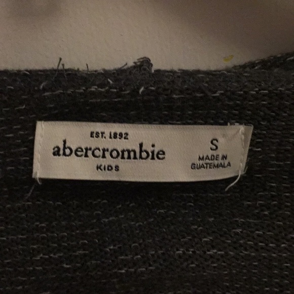 Abercrombie cardigan - Picture 2 of 4